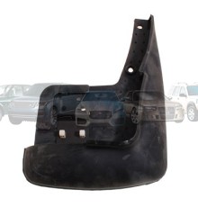 Брызговик передний правый Range Rover P38 CAS100920