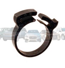Клипса крепления патрубка термостат – насос Freelander KV6 PYC101320L